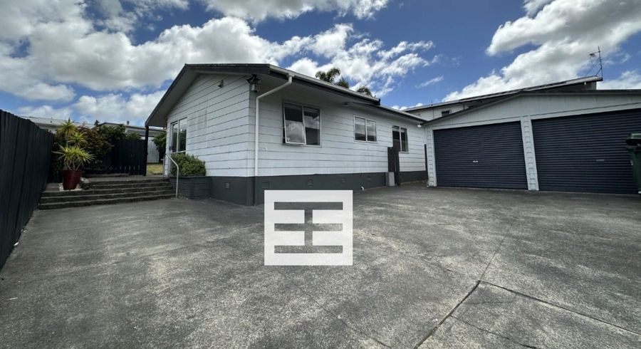  at Welcome Bay, Tauranga, Bay Of Plenty