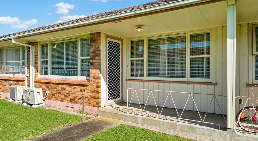  at 9/58 Allendale Road, Mount Albert, Auckland