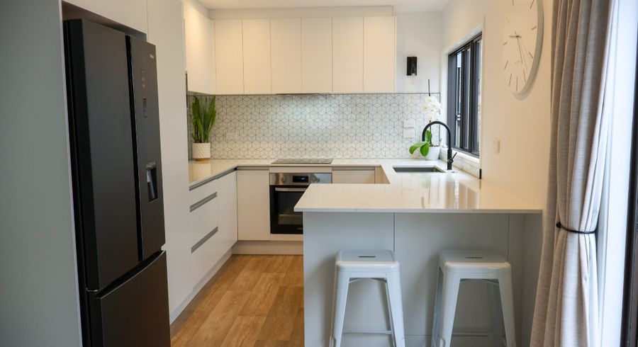  at 1/160 Glamorgan Drive, Torbay, Auckland