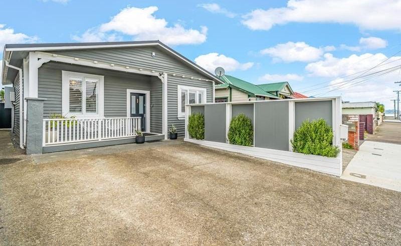  at 18 Bolton Street, Petone, Lower Hutt, Wellington
