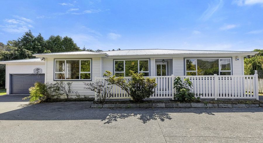 at 6 Kapuranga Grove, Stokes Valley, Lower Hutt, Wellington