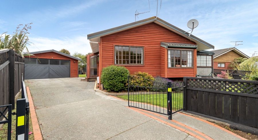  at 60 Pasadena Crescent, Totara Park, Upper Hutt, Wellington