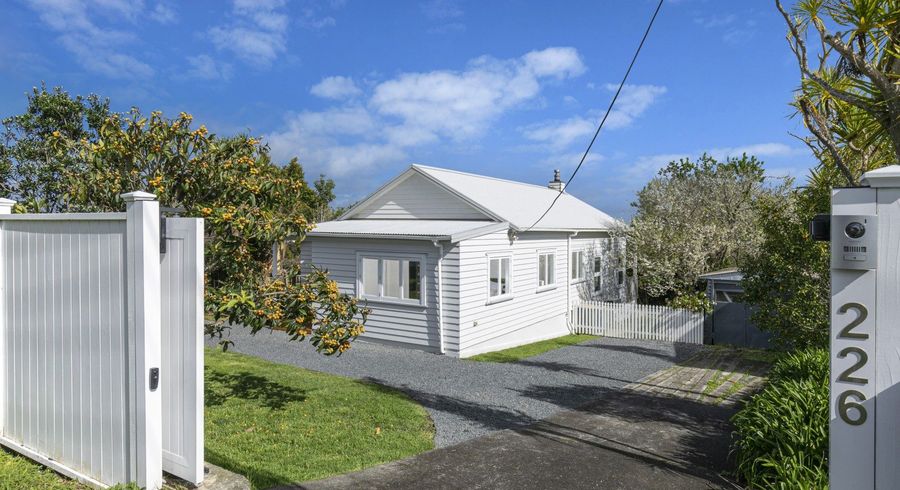  at 226 Upper Harbour Drive, Greenhithe, North Shore City, Auckland