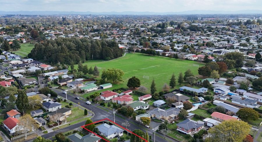  at 1 Cedar Place, Hillcrest, Hamilton, Waikato