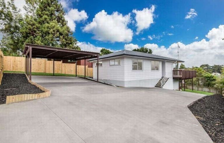  at 32 Fitzwater Place, Henderson, Waitakere City, Auckland