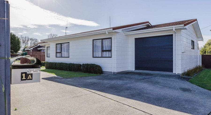  at 1 Laurel Place, Awapuni, Palmerston North