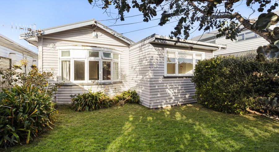  at 14 Kauri Street, Miramar, Wellington, Wellington