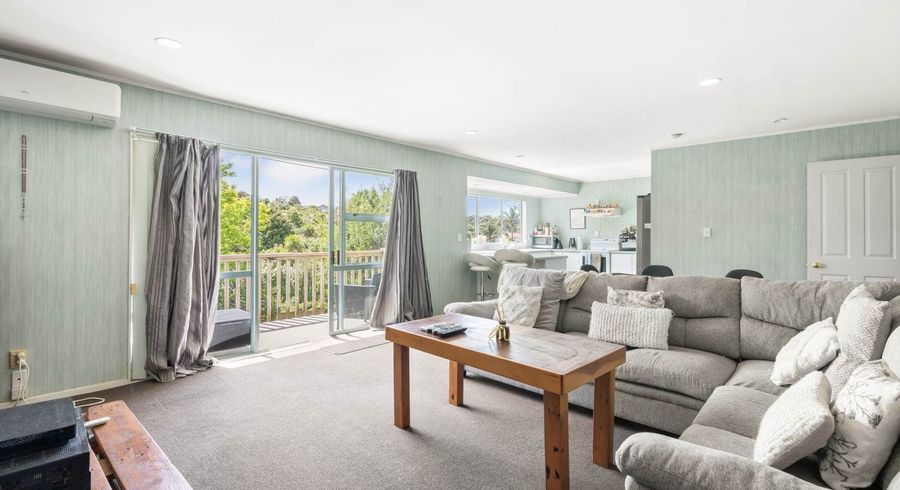  at 2/7 Marbeth Court, Botany Downs, Manukau City, Auckland