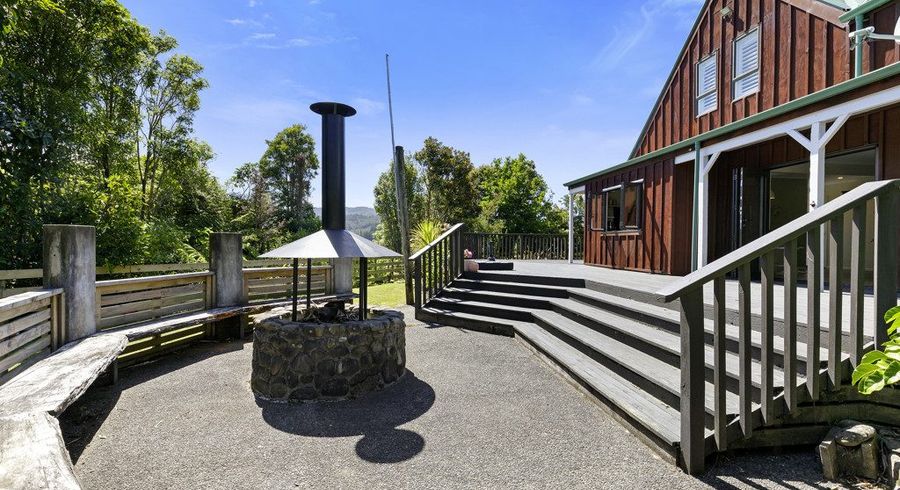  at 100 Emerald Hill Drive, Birchville, Upper Hutt, Wellington