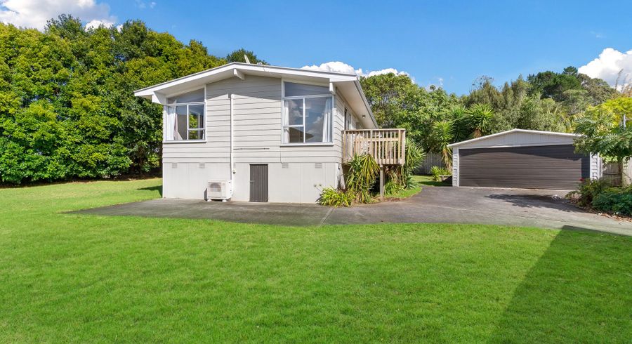  at 32 Glennandrew Drive, Half Moon Bay, Auckland