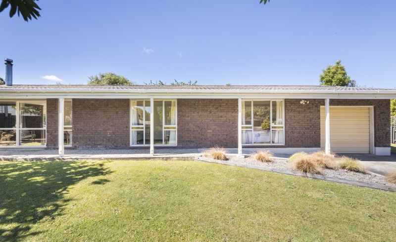  at 42 Meadowbrook Drive, Cloverlea, Palmerston North