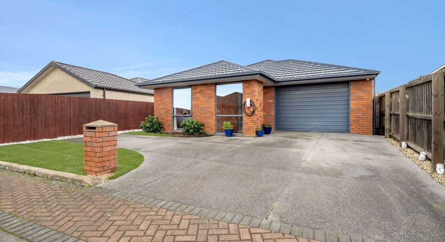  at 8 Skipness Lane, Broomfield, Christchurch City, Canterbury