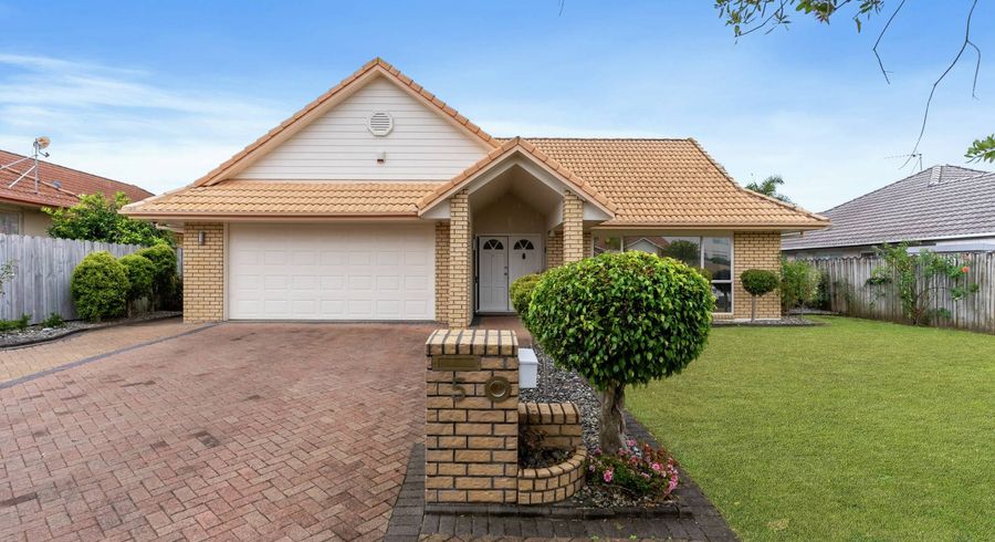  at 5 Casabella Court, Northpark, Auckland