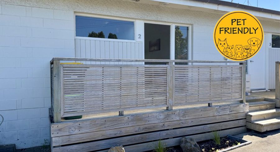  at 2/8 Heretaunga Avenue, Te Papapa, Auckland