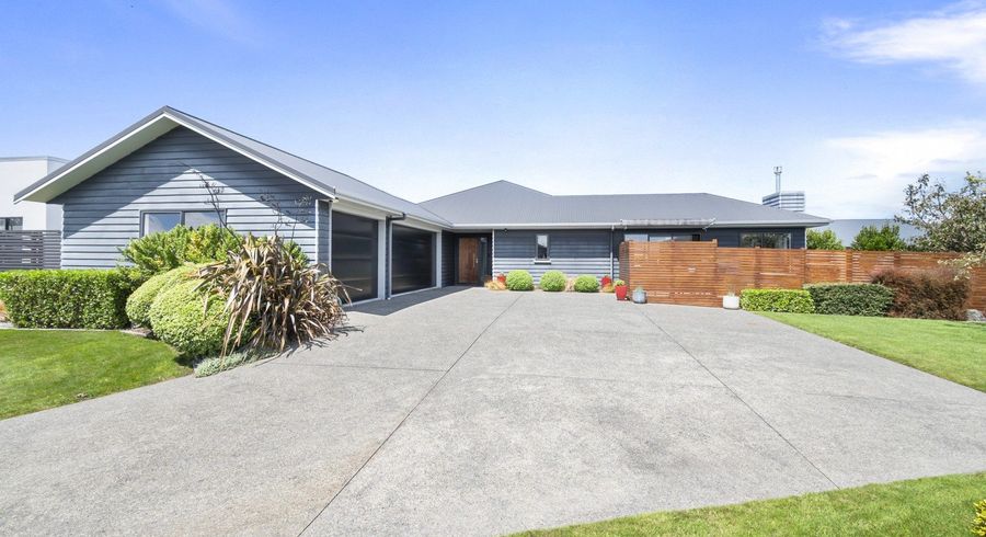  at 9 Saint Heliers Grove, Fitzherbert, Palmerston North, Manawatu / Whanganui