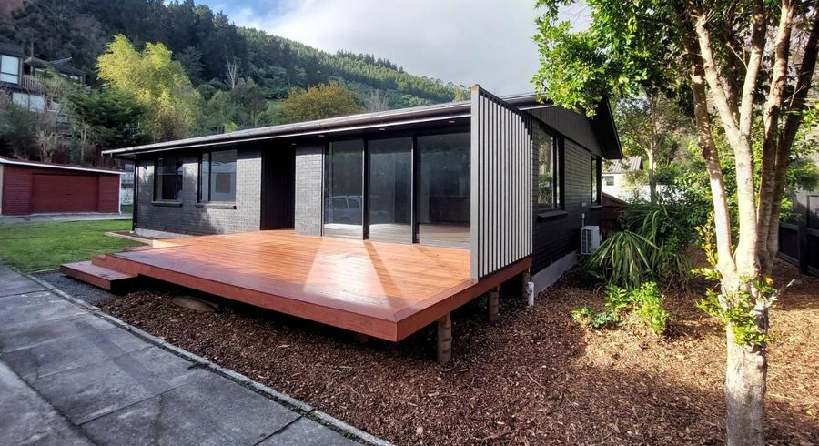  at 111 Bowenvale Avenue, Cashmere, Christchurch City, Canterbury