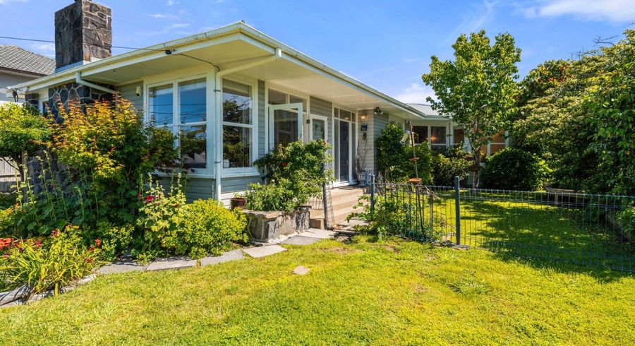  at 59 Seacliffe Avenue, Belmont, North Shore City, Auckland