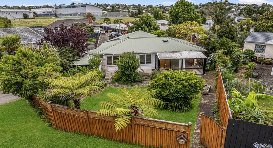  at 10 Mackwood Place, Birkdale, North Shore City, Auckland