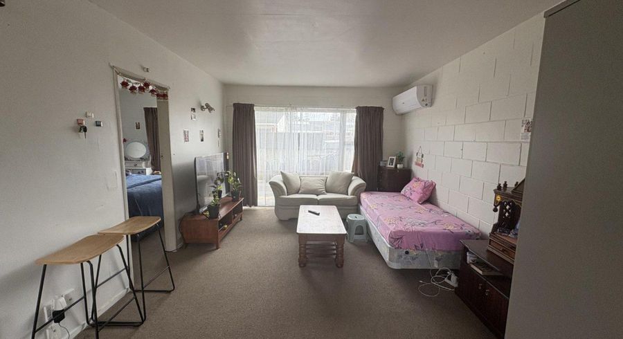  at 2/16 Charlemont Street, Whitiora, Hamilton, Waikato