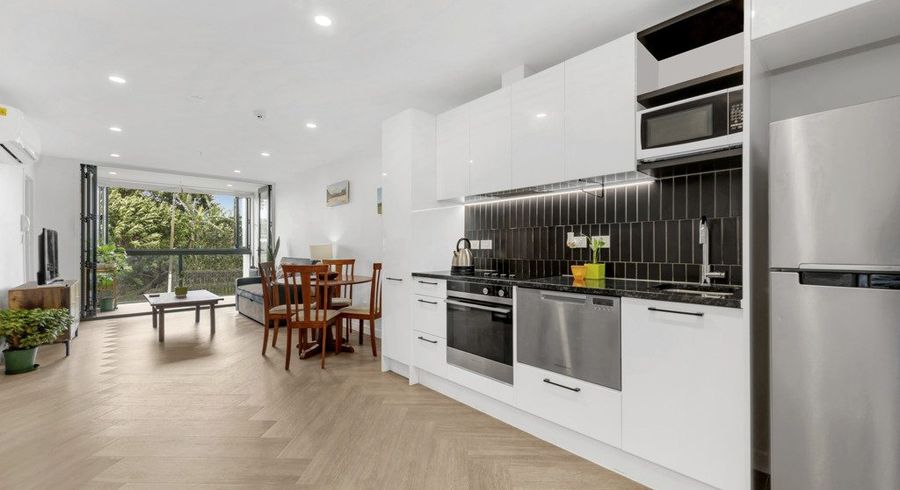  at 102/82 Jellicoe Road, Panmure, Auckland City, Auckland
