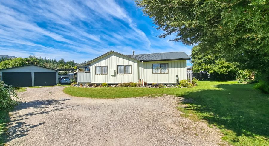  at 64 Abel Tasman Drive, Golden Bay, Tasman, Nelson / Tasman
