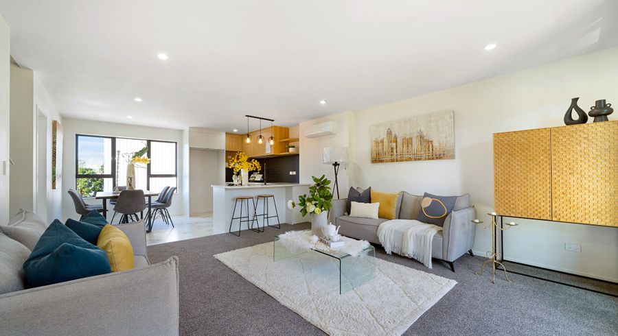  at 11 Sarona Avenue, Glen Eden, Waitakere City, Auckland