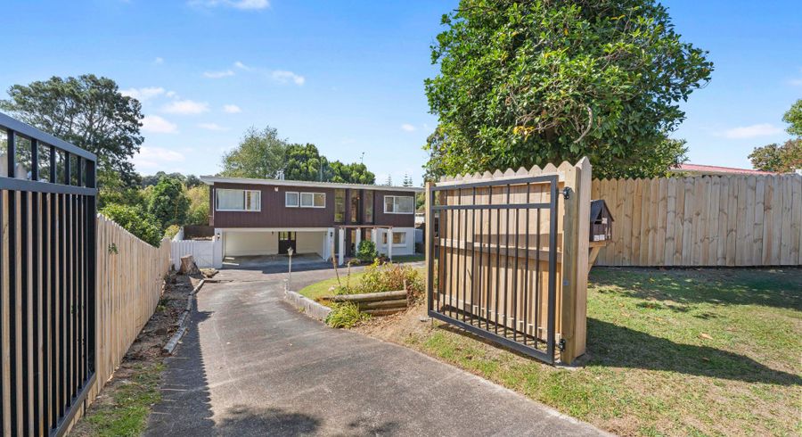 at 14 Lawrence Crescent, Hillpark, Auckland