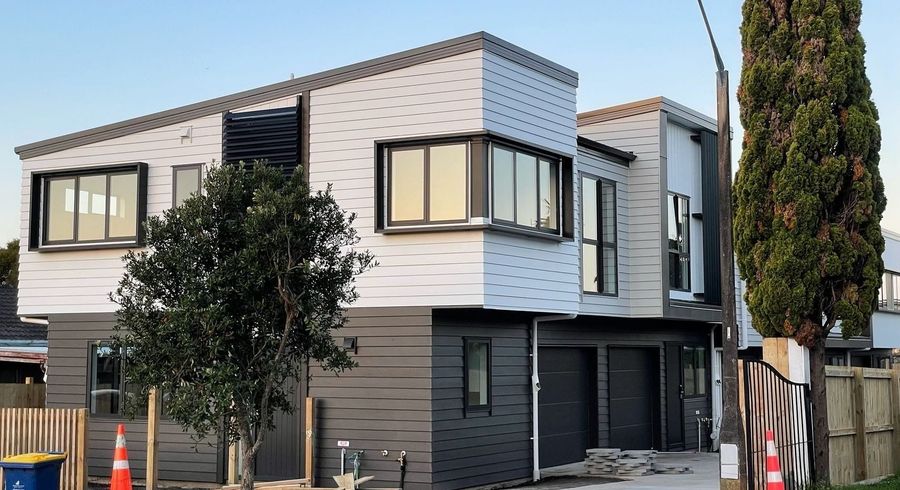  at 15B Pipitea Place, Massey, Waitakere City, Auckland