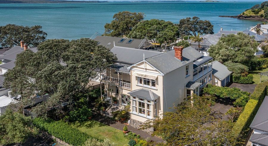  at 42 Cheltenham Road, Cheltenham, Devonport, North Shore City, Auckland