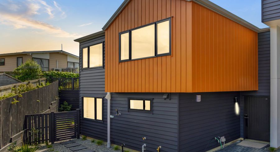  at 11/6 Woodhouse Place, West Harbour, Waitakere City, Auckland