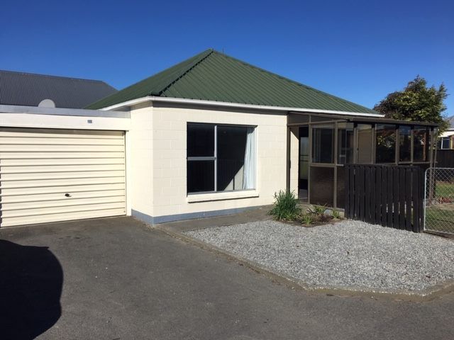  at 2/73 Harewood Road, Papanui, Christchurch