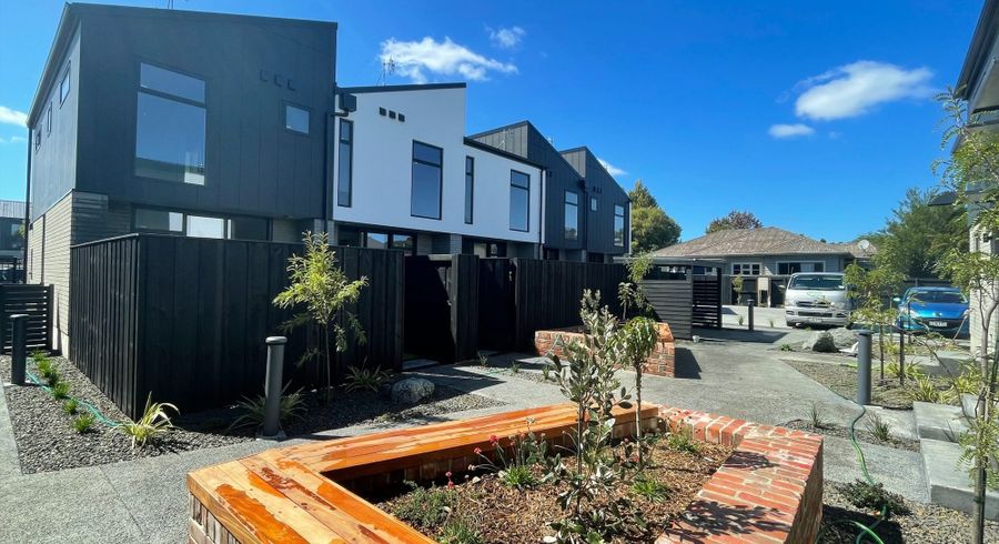  at 2/235 Cranford Street, St. Albans, Christchurch City, Canterbury