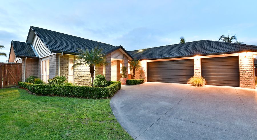  at 6 Raabia Close, Parakai, Helensville