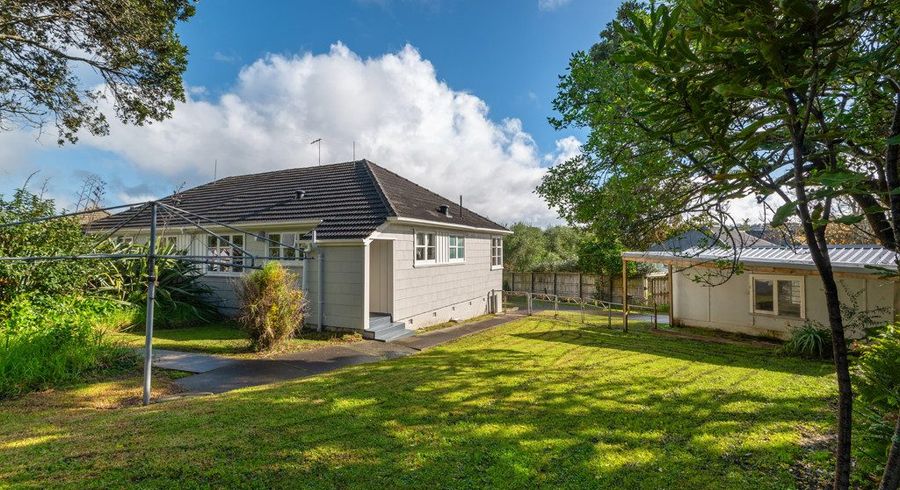  at 6 Moa Street, Belmont, North Shore City, Auckland