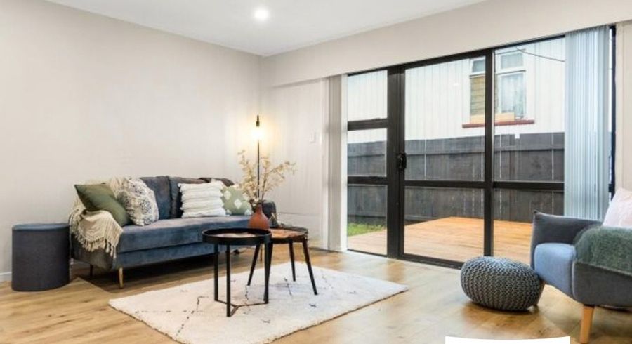  at 1/735 Massey Road, Mangere, Manukau City, Auckland