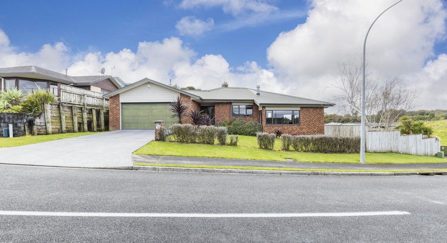  at 5 Rotokare Crescent, Whalers Gate, New Plymouth, Taranaki