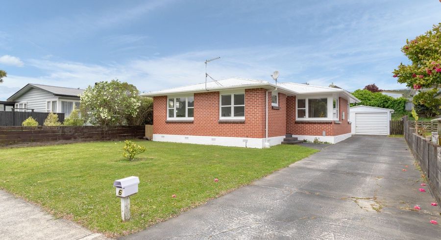  at 6 Ruru Crescent, Heretaunga, Upper Hutt