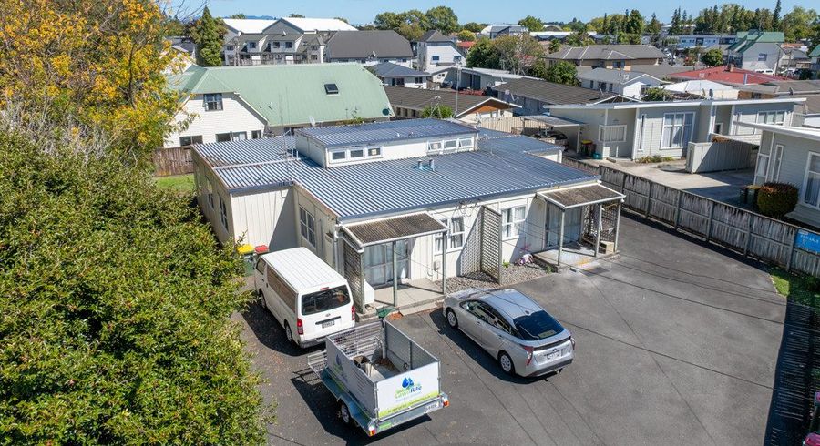  at 4/3 Littler Place, Hamilton East, Hamilton