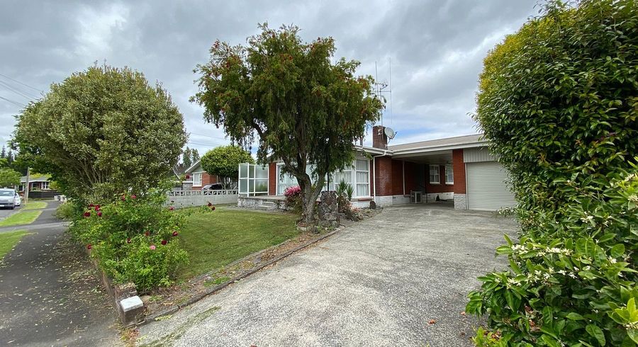  at 8 Carlson Crescent, Silverdale, Hamilton, Waikato