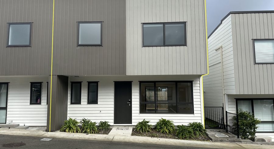  at 88A Sylvan Crescent, Te Atatu South, Waitakere City, Auckland