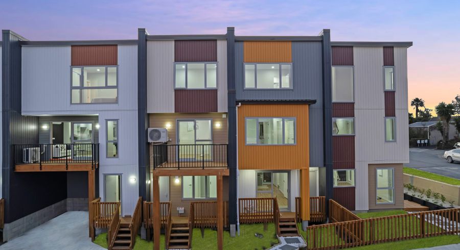  at 3/8 Reeves Avenue, Papatoetoe, Manukau City, Auckland