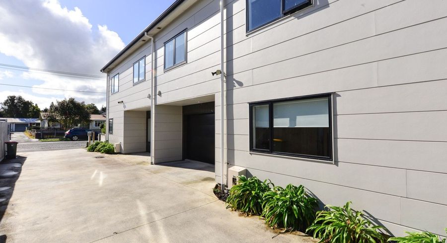  at 2/90 Carrington Avenue, Silverdale, Hamilton, Waikato