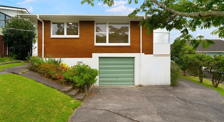  at Flat 2/7 Windermere Crescent, Blockhouse Bay, Auckland City, Auckland