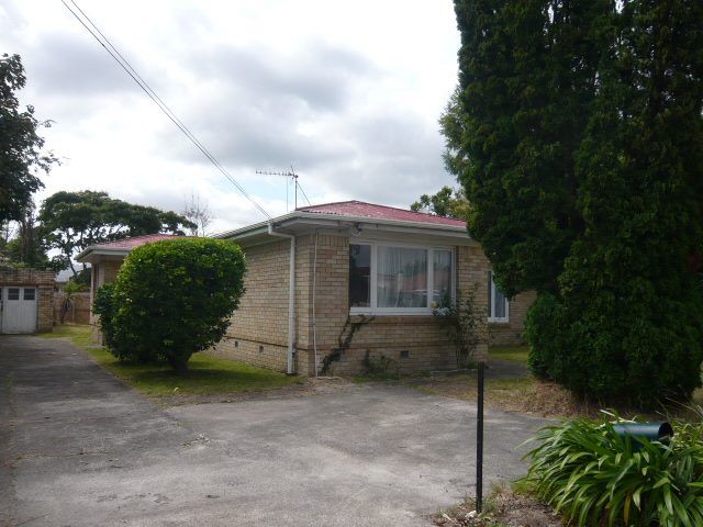  at 2 Cameron Road, Hamilton East, Hamilton