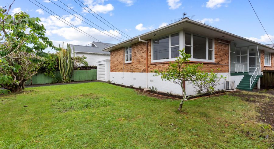  at 1/8 Crown Street, Royal Oak, Auckland City, Auckland