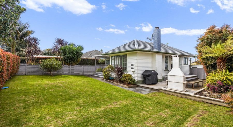  at 3 Kervil Avenue, Te Atatu Peninsula, Auckland