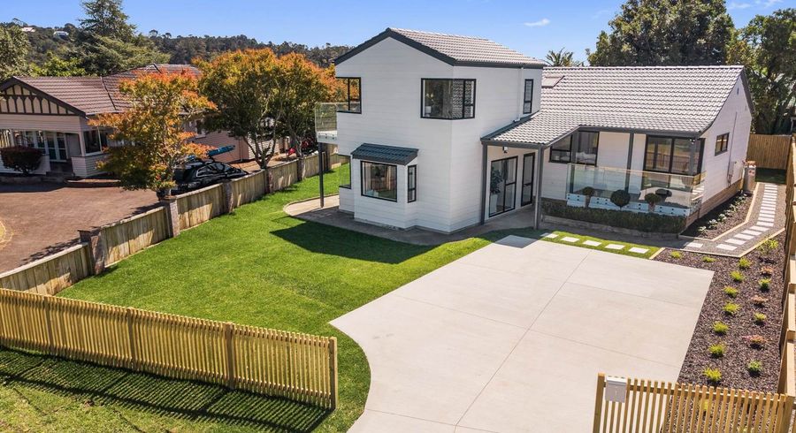  at 1 Awatahi Place, Greenhithe, North Shore City, Auckland