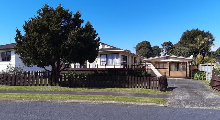  at 11 Lyren Place, Half Moon Bay, Manukau City, Auckland