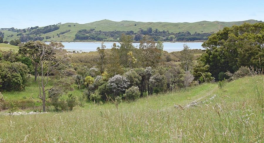  at 138 Rangiora Road, Kaiwaka