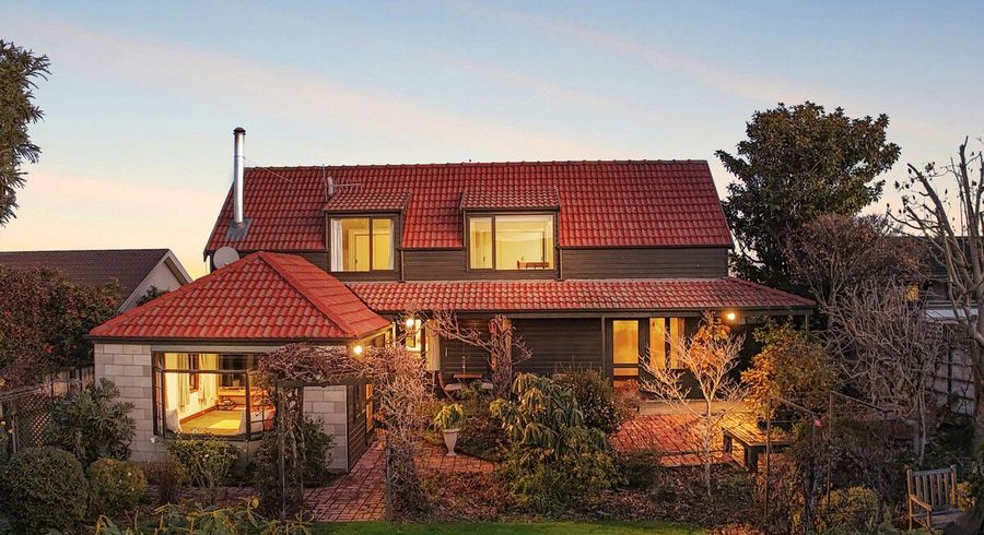  at 15 Roxburgh Street, Glenwood, Timaru, Canterbury